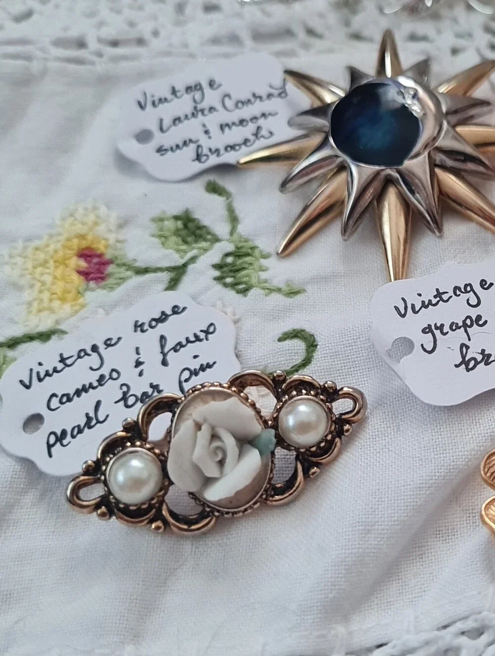 Lot of 12 Vintage Brooches & Pins